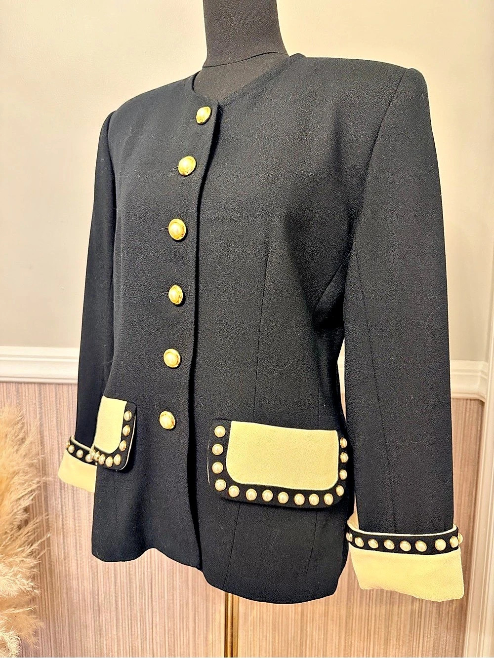 Vintage Lillie Rubin Wool Jacket Size 8 Pearl Gold Trim Black Ivory 80s 90s